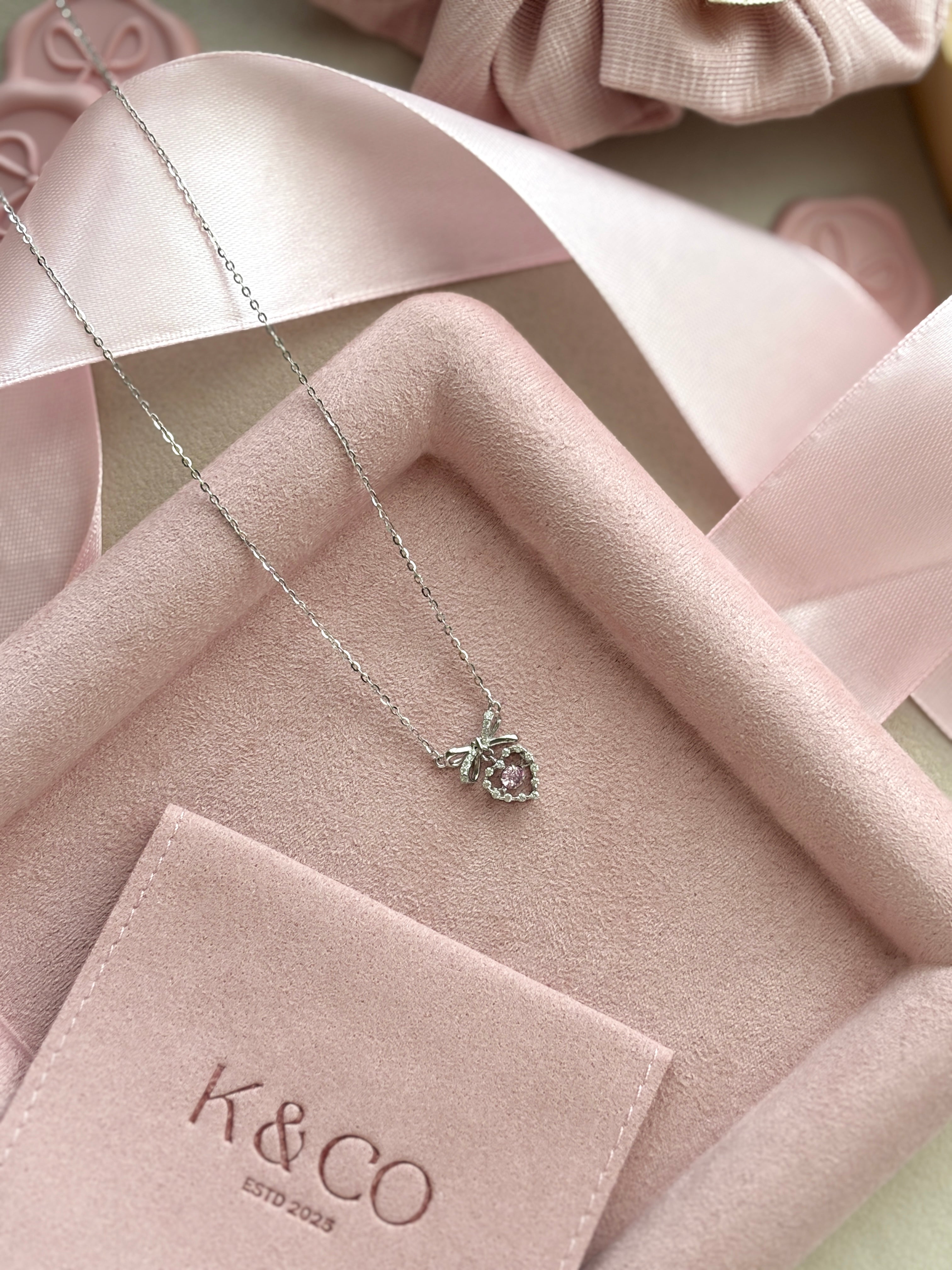 Avery Bow with Heart Silver necklace